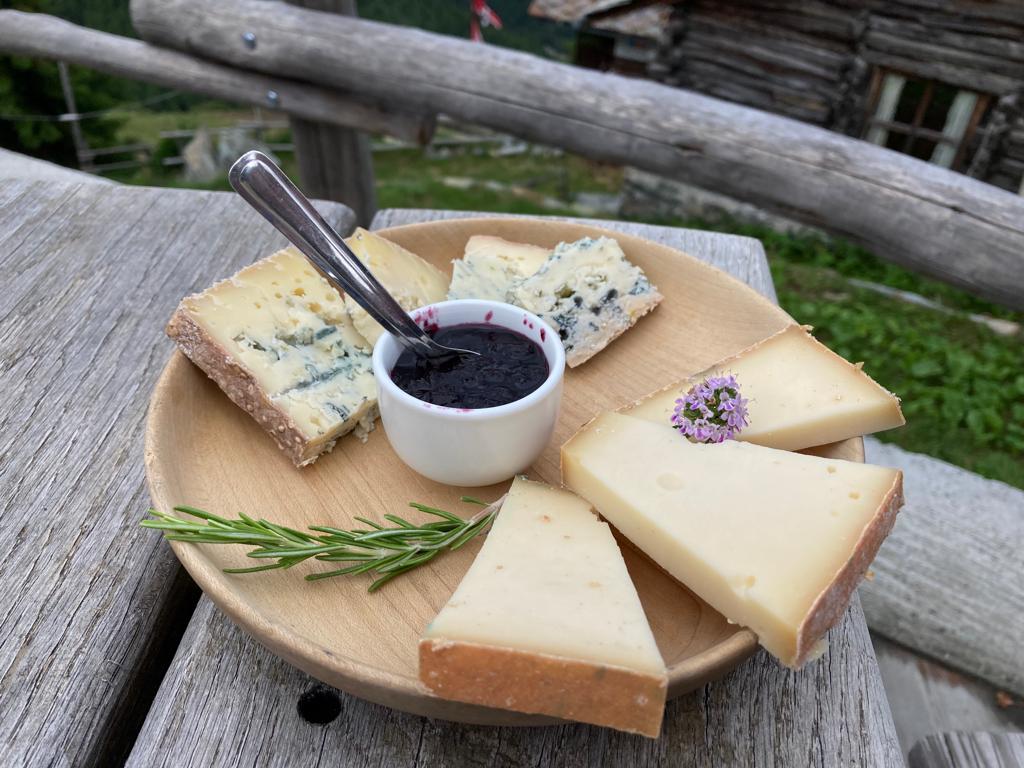 Piatto di formaggi